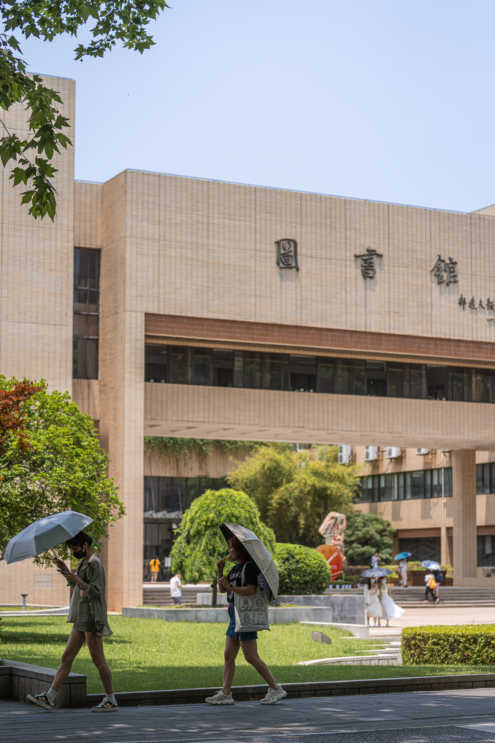 DSC00360.png C7娱乐