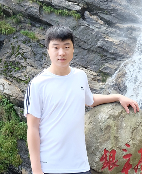 56 欧阳新尧.jpg C7娱乐