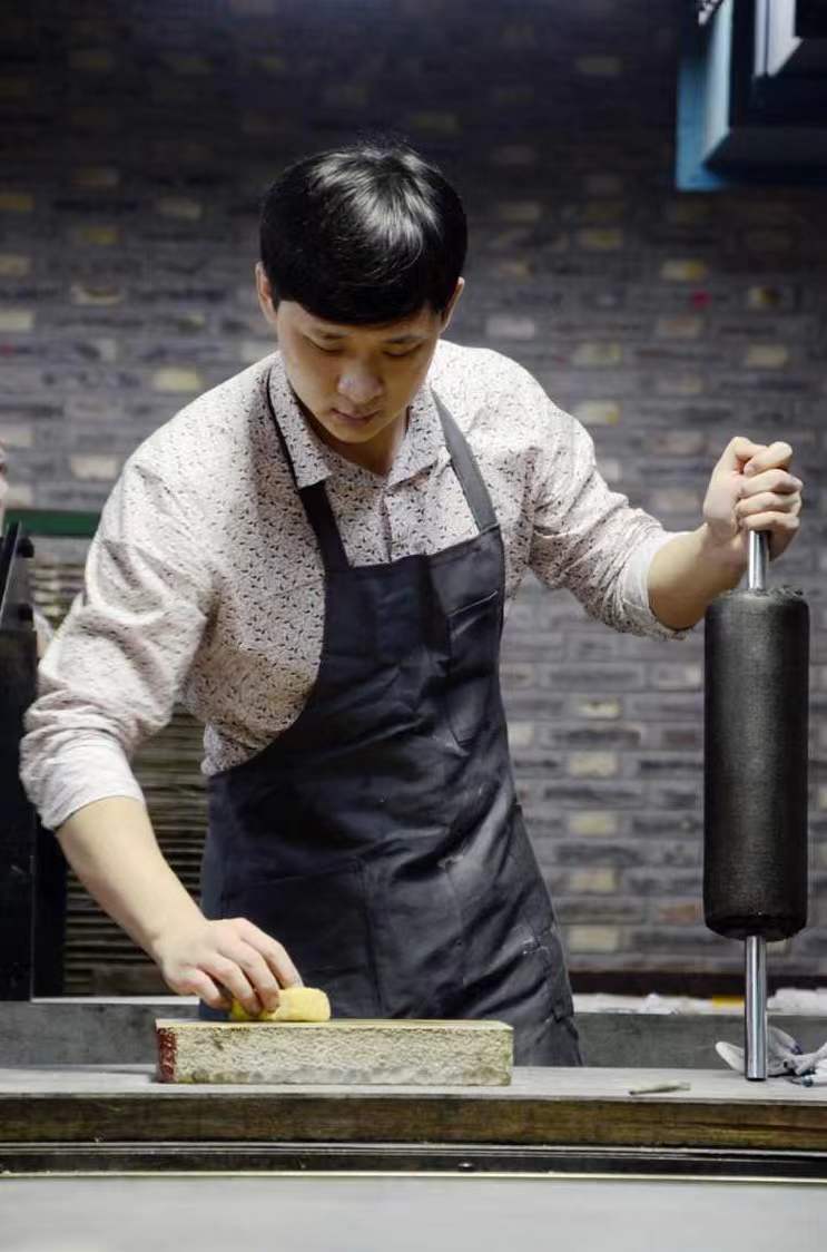 赵书弘.jpg C7娱乐