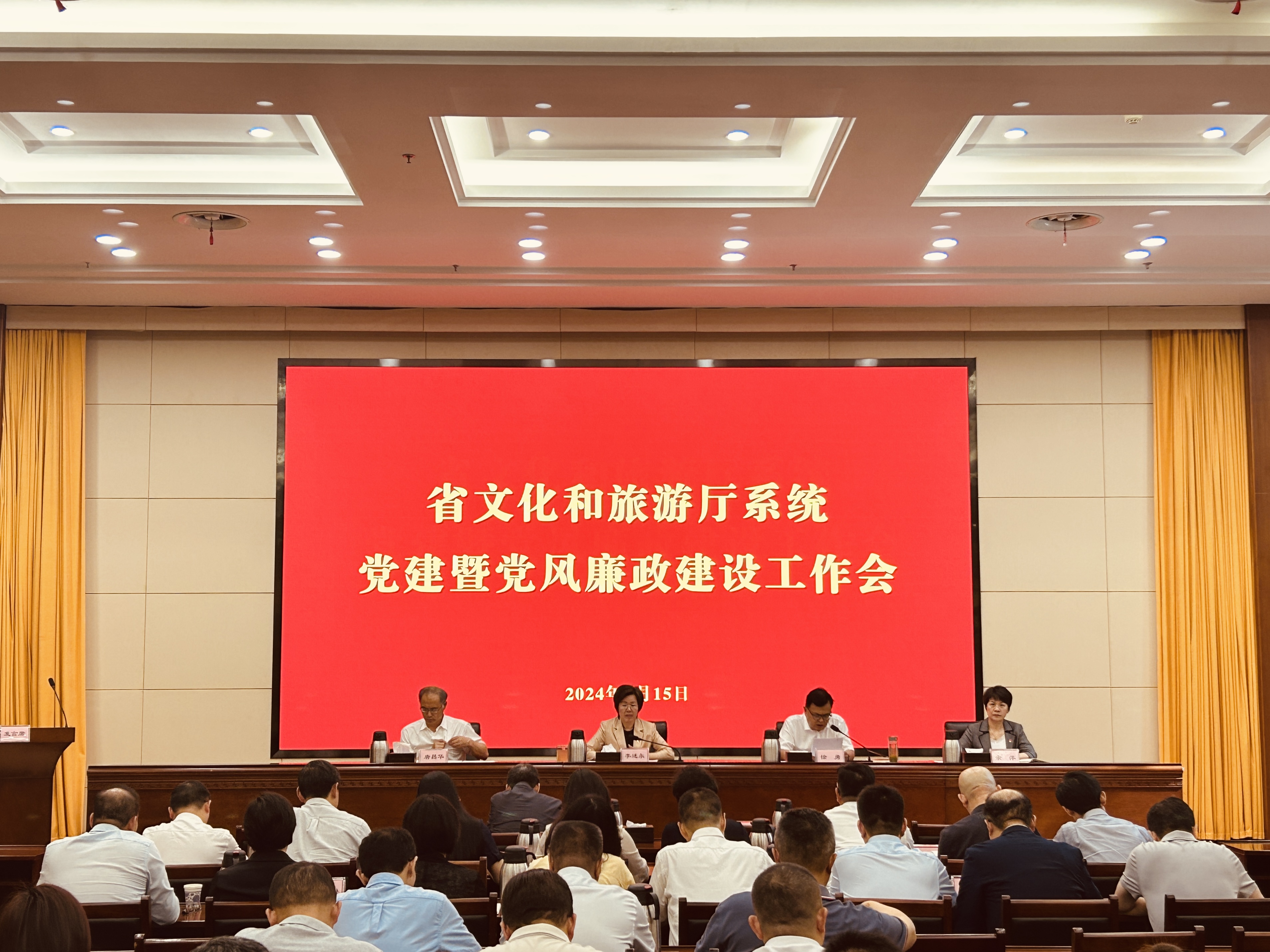 7af9efba31c46006438d2ea73014516.jpg C7娱乐