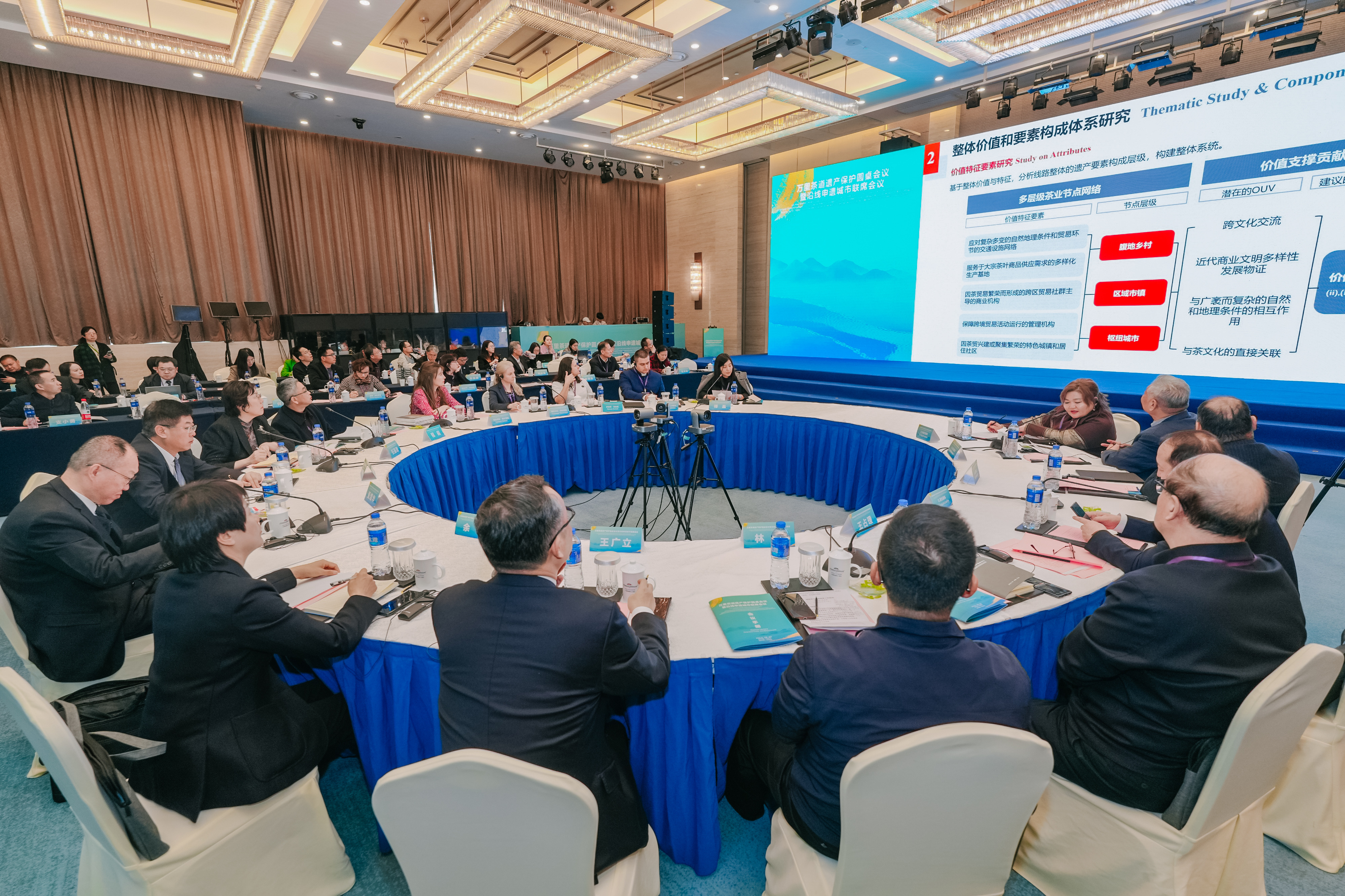 f38a5db5d876e4b759925a40701bbb9.jpg C7娱乐